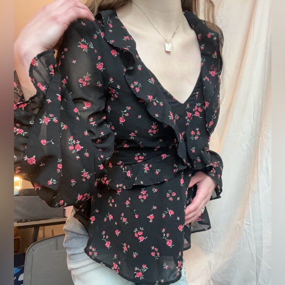 H&M Black Ruffle Top - Picture 6 of 8